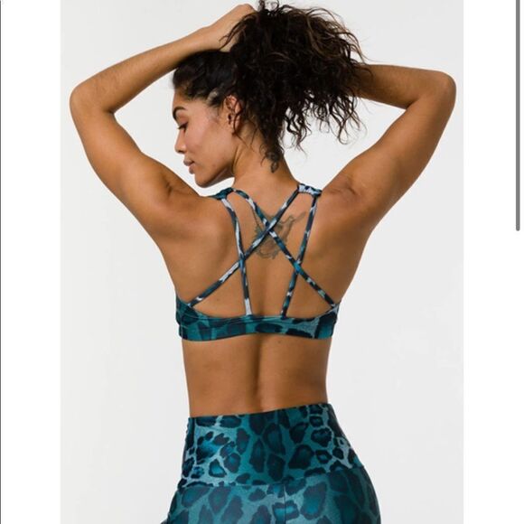 Onzie Flow Mudra Strappy Sports Bra - Picture 2 of 10